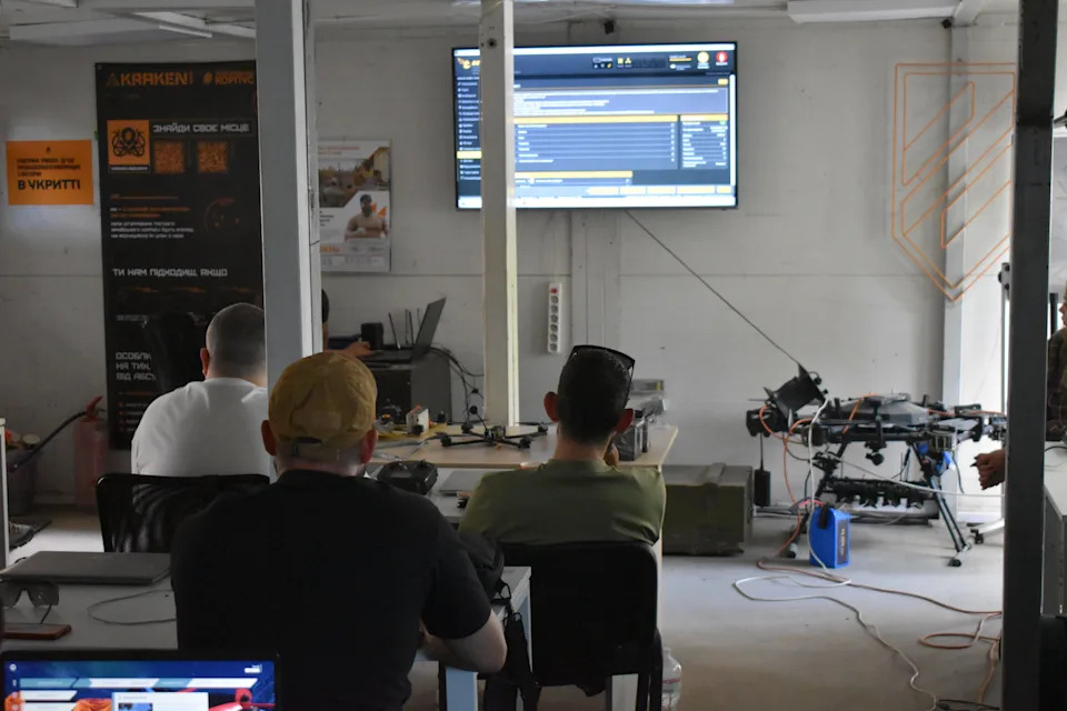 Kako Killhouse Academy Obučava Ukrajinske Pilote Dronova Da Prežive Na Frontu