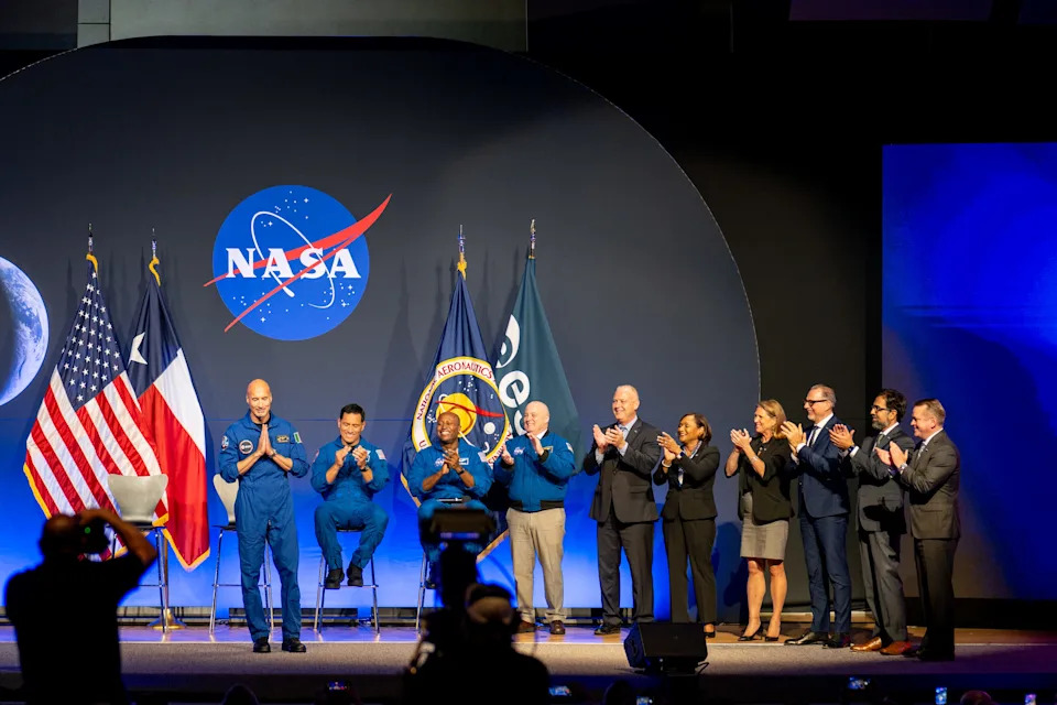NASA Sprema Novo Ažuriranje o Planovima za Nastanjivu Bazu na Mesecu