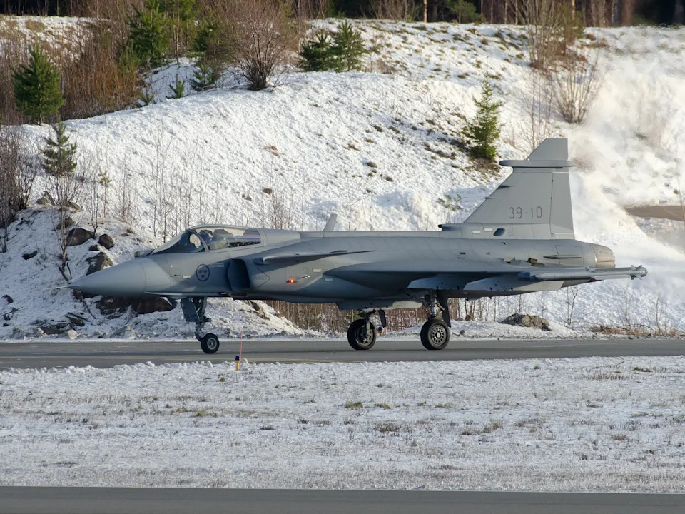 Ukrajina Naručila 16 Gripen E: Švedska Potpisala Ugovor Vredan ~24,6 mlrd SEK