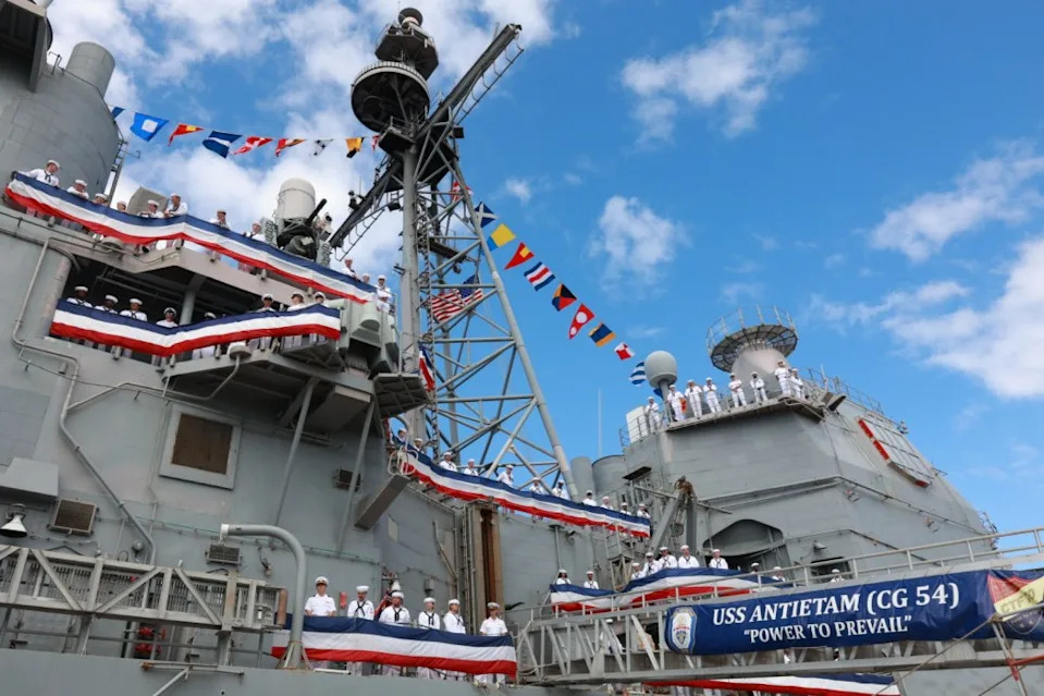 RIMPAC 2026: Bivša Krstarica USS Mobile Bay i USS Peleliu Biće Potopljeni Tokom SINKEX Vežbi