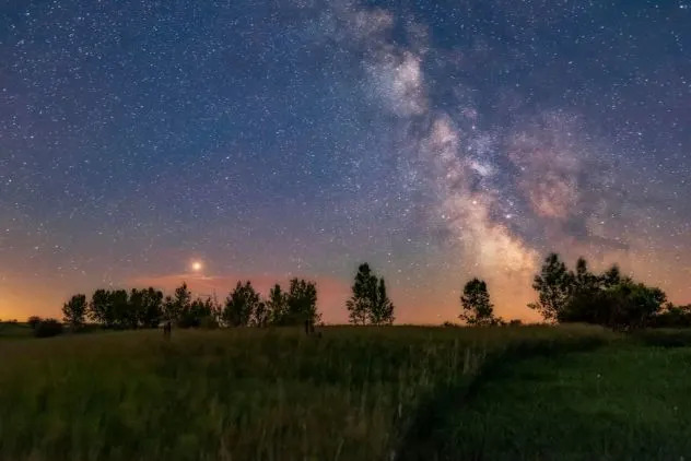 Jul Na Nebu: Manhattanhenge, Sjaj Mlečnog Puta I Dva Meteorska Roja