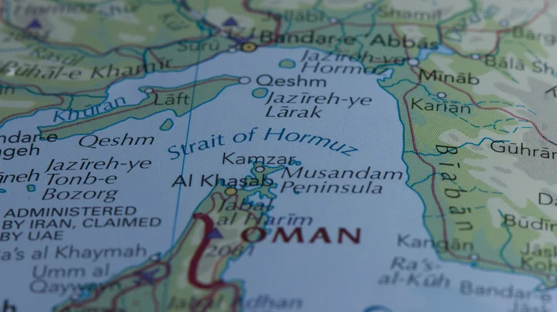 Iran I Oman Planiraju 'Naknade' Za Prolaz Kroz Hormuz — Da Li Je To Novi Naftni 'Ticketmaster'?