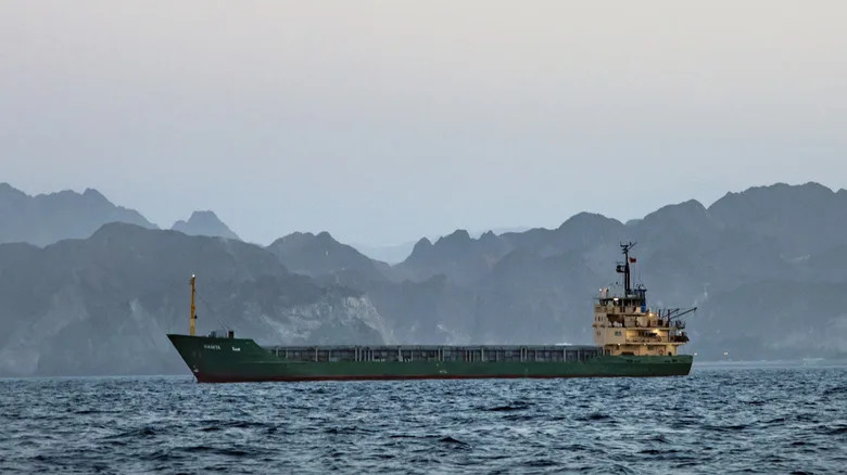 Iran I Oman Planiraju 'Naknade' Za Prolaz Kroz Hormuz — Da Li Je To Novi Naftni 'Ticketmaster'?