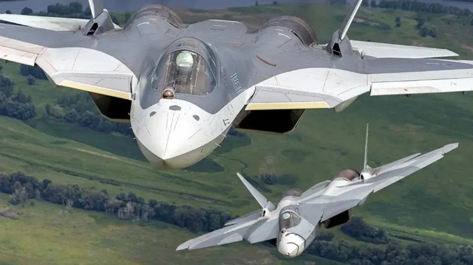Su-57 Prilagođen Za Lov Na Dronove? Fotografije Pokazuju Neobičnu Spoljnu Montažu