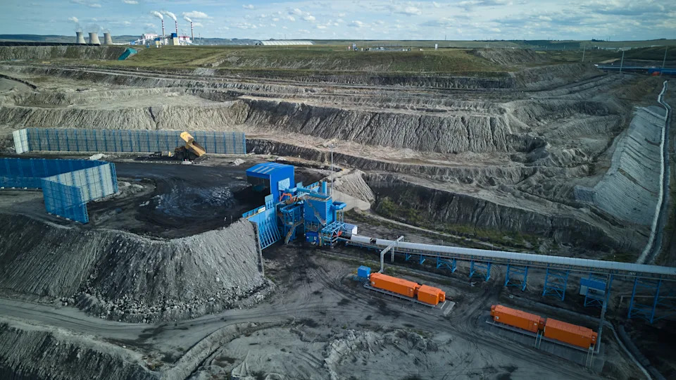 Sunce i Vetar Rastu, Ali Ugalj Ne Posustaje: Energetski Paradoks Unutrašnje Mongolije