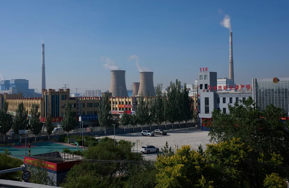 Sunce i Vetar Rastu, Ali Ugalj Ne Posustaje: Energetski Paradoks Unutrašnje Mongolije
