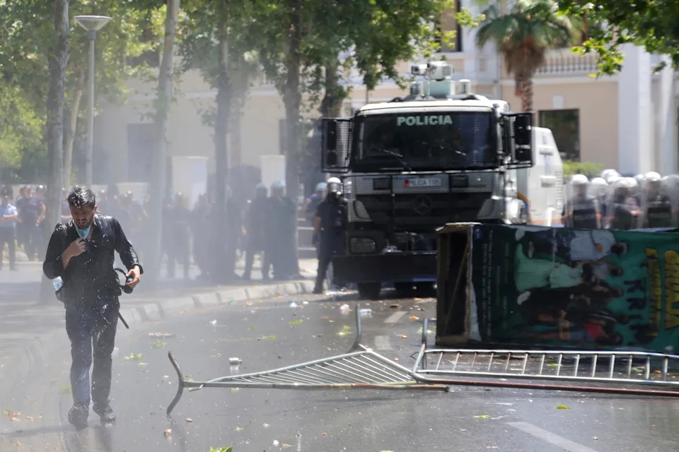 Tirana: 