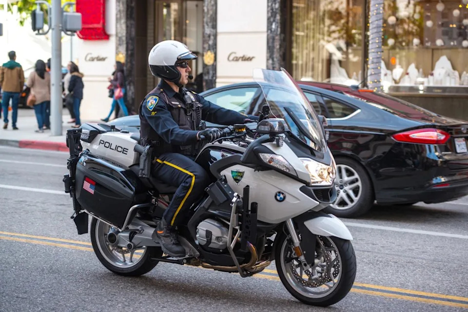 Beverly Hills Police Get Major Pay Hike — Starting Salaries Now Among Nation’s Highest