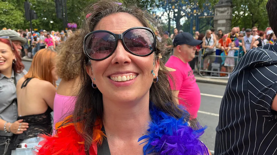 Pride u Londonu: Podrška „važnija nego ikad“ dok hiljade slave uprkos pravnom sporu