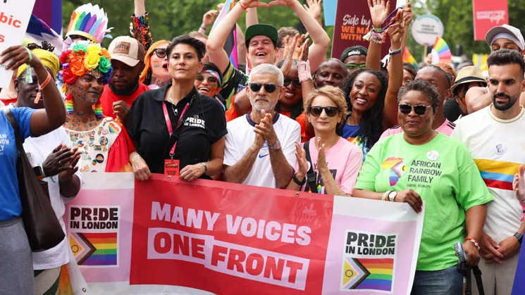 Pride u Londonu: Podrška „važnija nego ikad“ dok hiljade slave uprkos pravnom sporu
