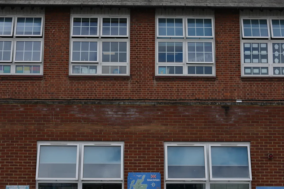 Britanske škole pod udarom talasa vrućina: Zgrade nisu prilagođene novoj klimi