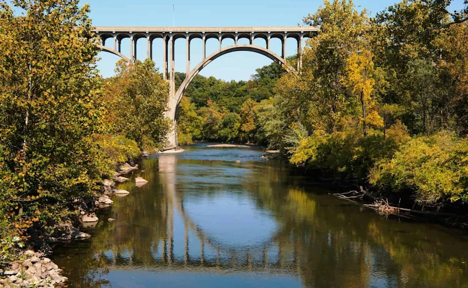Požar Na Cuyahoga Reku Pokrenuo Clean Water Act — 71 Vrsta Ribe Se Vratila U Reke Ohaja