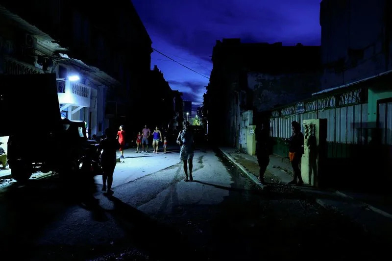 Većina Kube Povezana Na Mrežu, Ali Milioni I Dalje Bez Struje Zbog Blokade SAD