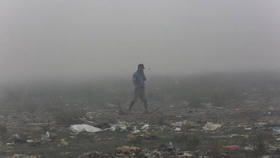 Požar Na Deponiji Jatiwaringin Gori Osam Dana — Preko 15 Hektara U Plamenu