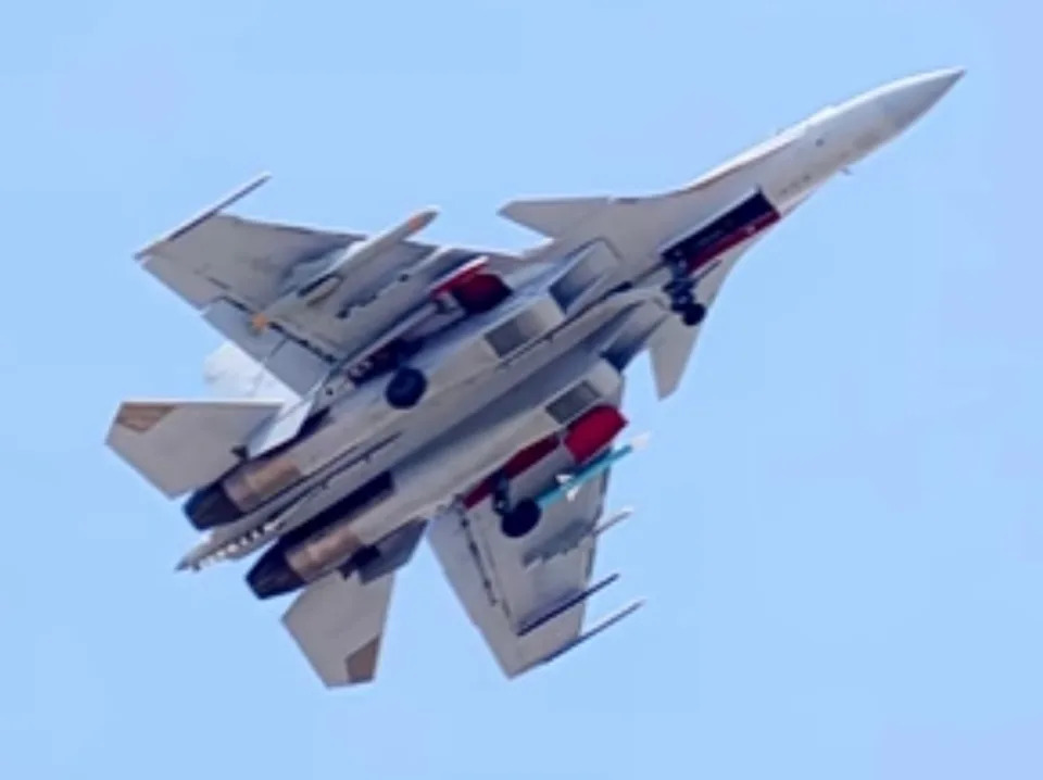 J-15T Poletio Sa Fujiana Sa Četiri Protivbrodske Raketе — Značajan Korak Za Kinesku Nosačku Avijaciju