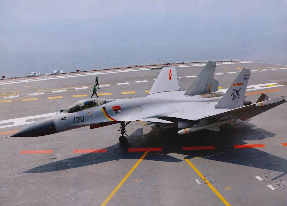 J-15T Poletio Sa Fujiana Sa Četiri Protivbrodske Raketе — Značajan Korak Za Kinesku Nosačku Avijaciju