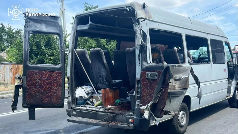 Zaporožje pod udarom: FPV dronovi pogađaju škole, autobuse i stambene zgrade