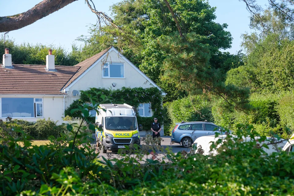 Šok u Britaniji: Uhapšen 26-godišnjak nakon smrti Ann Widdecombe u Devonu