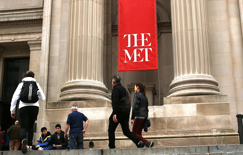 Legionnaires' Outbreak in New York Forces The Met and 75 Other Buildings to Clean Cooling Towers