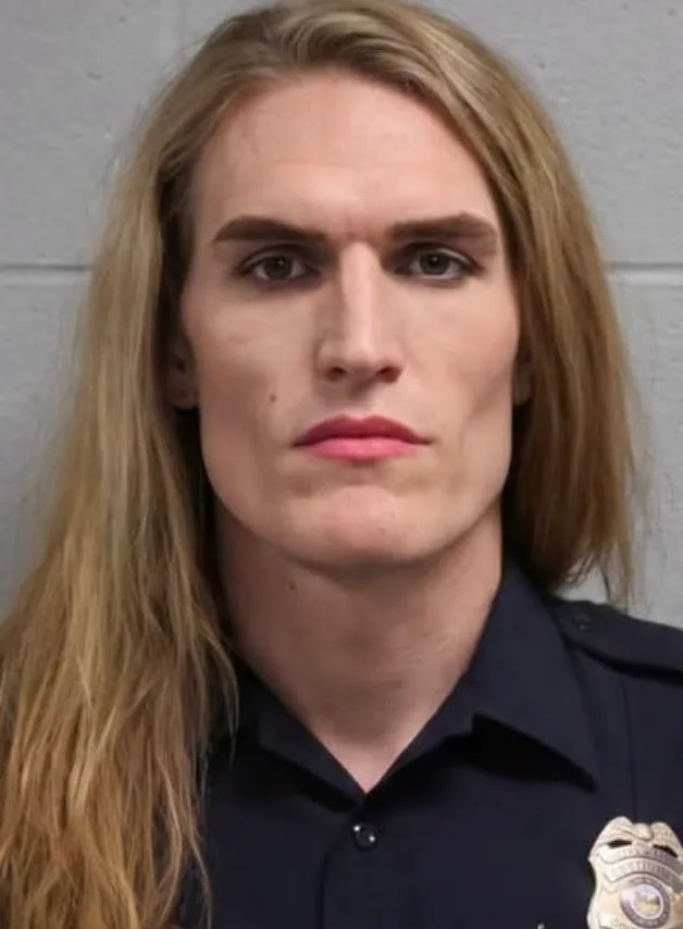 Fact Check: Viral Claim That Florida Officer 