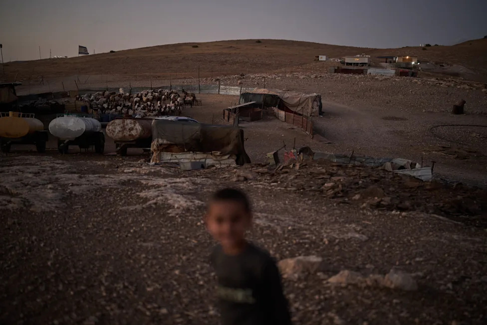 Pod barjacima: Kako naselja menjaju život palestinskih pastira u Masafer Jati i Jordanskoj dolini