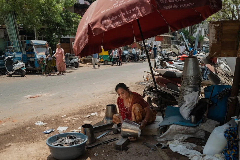 45°C Postaje Nova Normalnost u Indiji: Ahmedabad između Alarmnih Sirena i Borbe za Opstanak