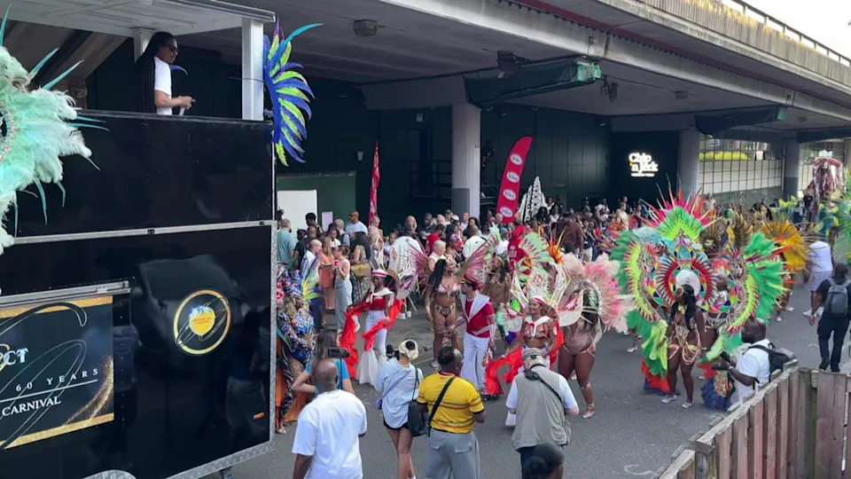 Notting Hill Carnival Slavi 60 Godina: Nasleđe, Bezbednost i Zaštita Porekla