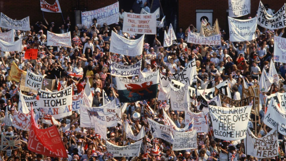Falklandska Veza Sa Južnom Obalom: Portsmouth, 1982. i Sport Danas