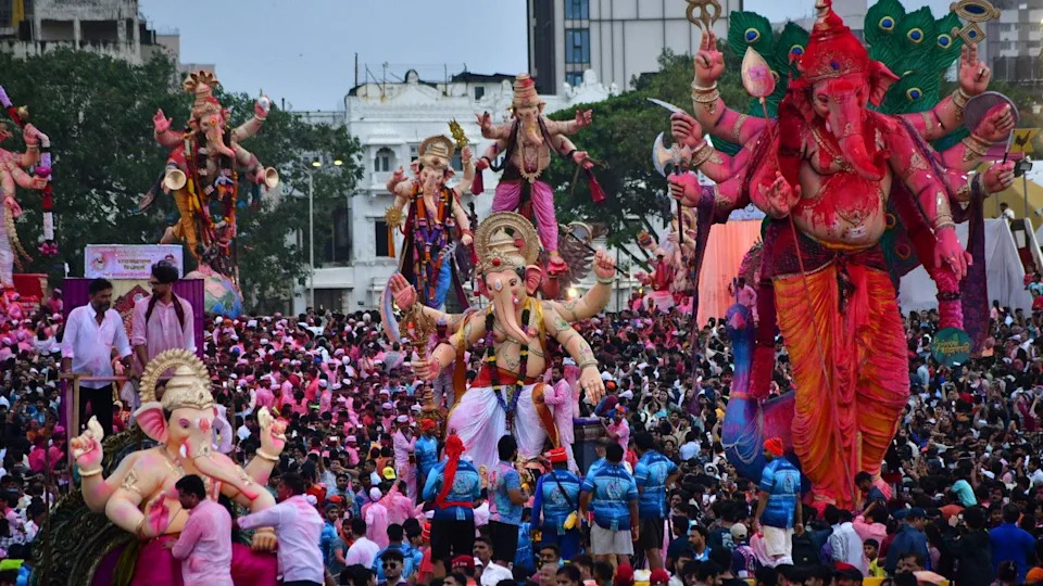 Floods Wipe Out Months of Work for Raigad’s Ganesh Idol Makers Ahead of Festival