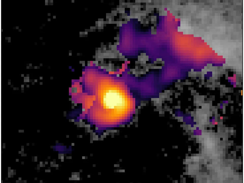 JWST Otkriva Kako Se Supermasivne Crne Rupe 'Hrane' — Filamenti Koji Vraćaju Gas U NGC 4696