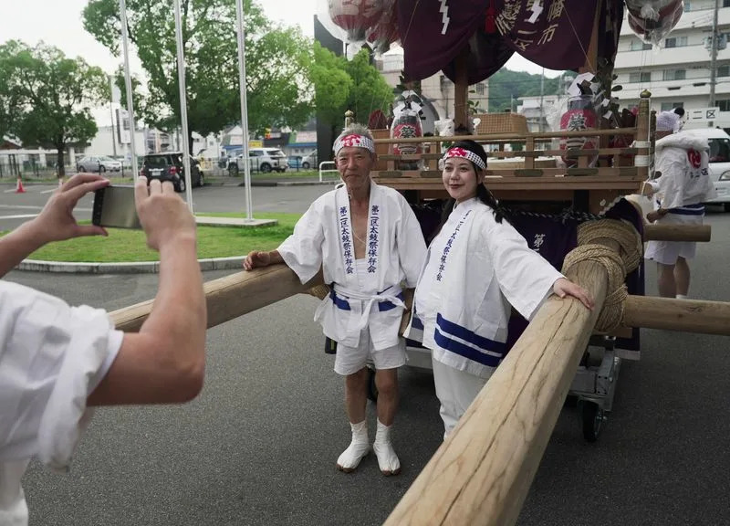 Prva aktuelna gradonačelnica u Japanu na porodiljskom: Shoko Kawata uvodi nove norme
