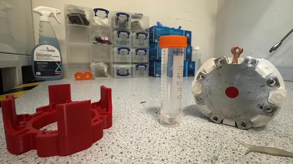 3D-štampana flow baterija iz Belfasta: Jeftina, otvorena i spremna za standardizaciju istraživanja