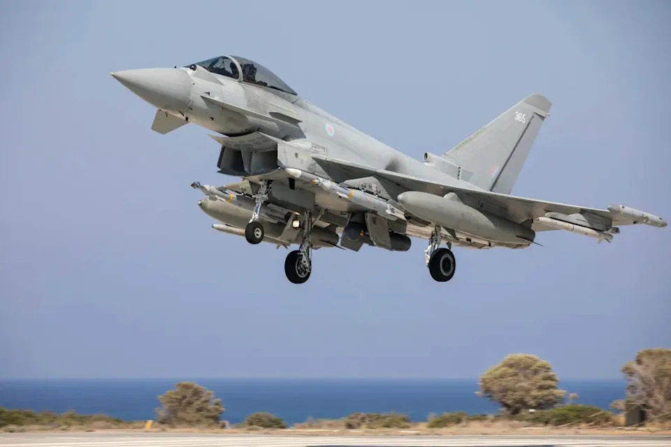 BAE Plansira: Typhoon Kao 'Quarterback' Za Besposadne Borbene Letelice Naoružane Meteor Raketa