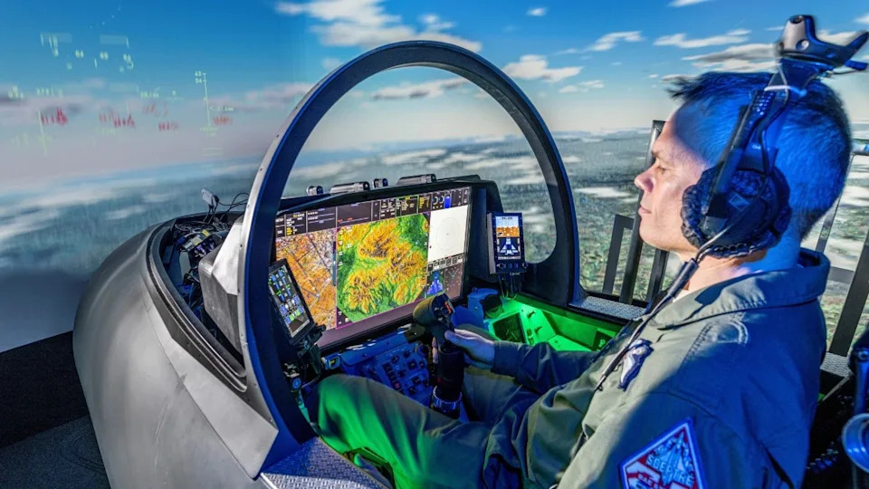 BAE Plansira: Typhoon Kao 'Quarterback' Za Besposadne Borbene Letelice Naoružane Meteor Raketa