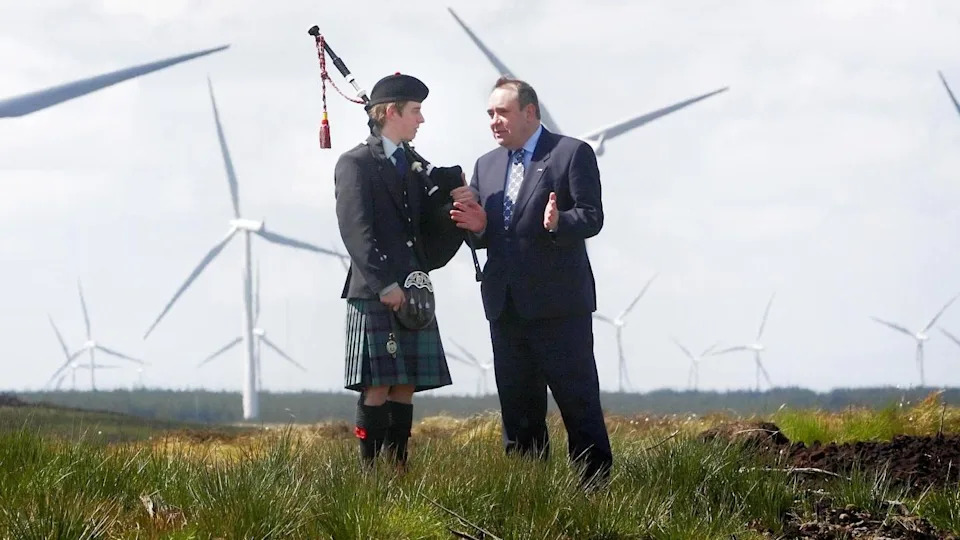 UK's Biggest Onshore Wind Farm to Be Rebuilt: Fewer, Much Taller Turbines Will Double Output