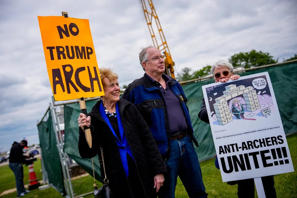 Federal Preservation Agency Eyes Rule Changes That Could Fast-Track Trump's Proposed 250-Foot D.C. Arch