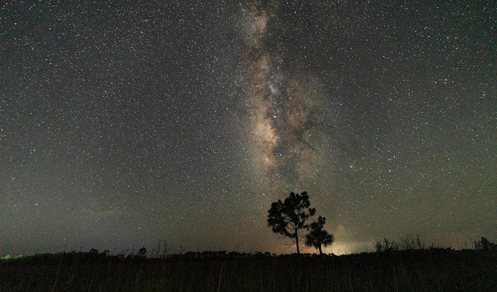 Mogući Drevni Meteorski Krater Otkriven Na Google Maps — Uhackatik Prečnika ~25 km