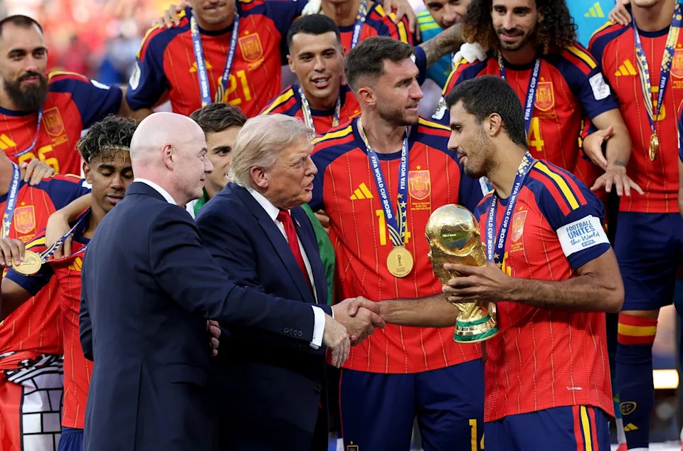 Trump Taunts Mets at Georgia Rally as Braves Executive Is Cheered; Addresses Iran, Dignified Transfer