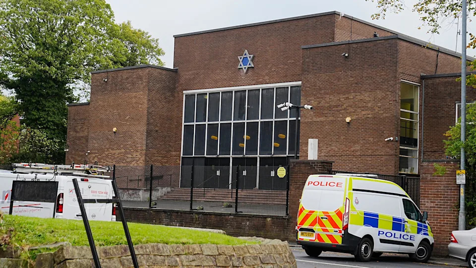 Police Apologise After Admitting Phones From Manchester Synagogue Attacker Were Not Examined