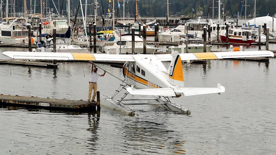 Multiple Injured After Kenmore Air Floatplane Makes Emergency Water Landing, Catches Fire Near Sucia Island