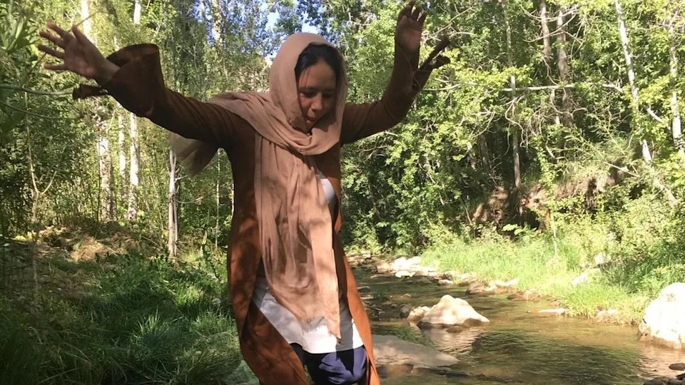 Prerušenjem U Dečaka Do Škole: Zahra Joya O Borbi Za Obrazovanje I Prava Žena