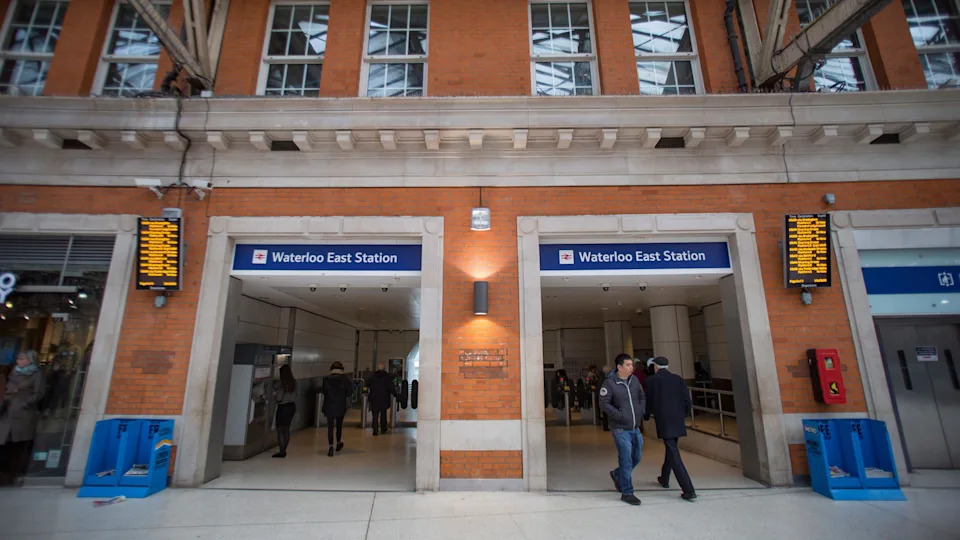 Charing Cross and Waterloo East Closed For 22 Days — £20m Rail Works Disrupt Southeastern Services