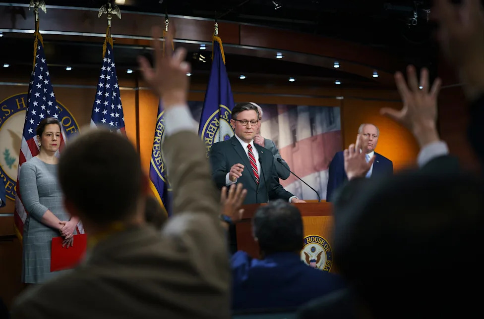 Capitol Hill Considers Ban On Lawmakers Dating Staff As Ethics Overhaul Gains Momentum