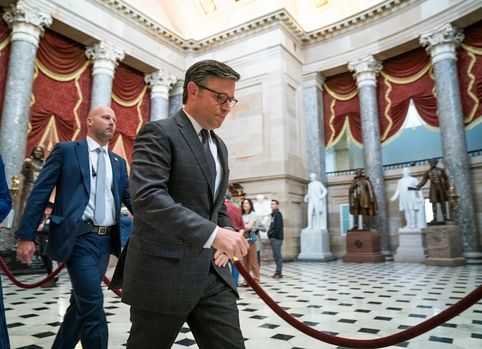 Capitol Hill Considers Ban On Lawmakers Dating Staff As Ethics Overhaul Gains Momentum