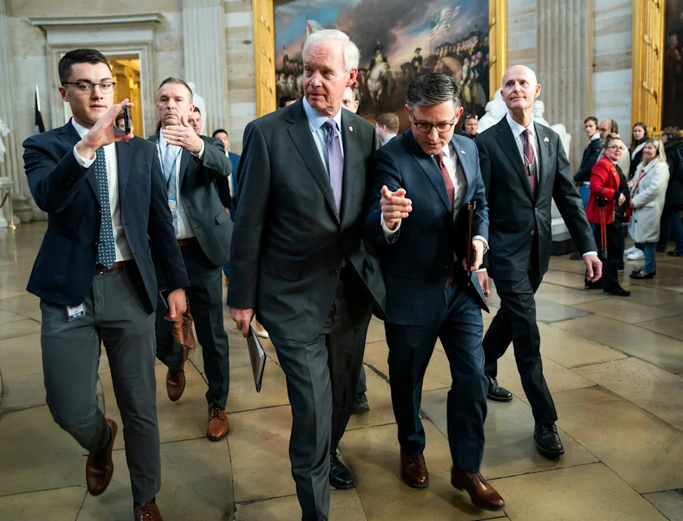 Capitol Hill Considers Ban On Lawmakers Dating Staff As Ethics Overhaul Gains Momentum