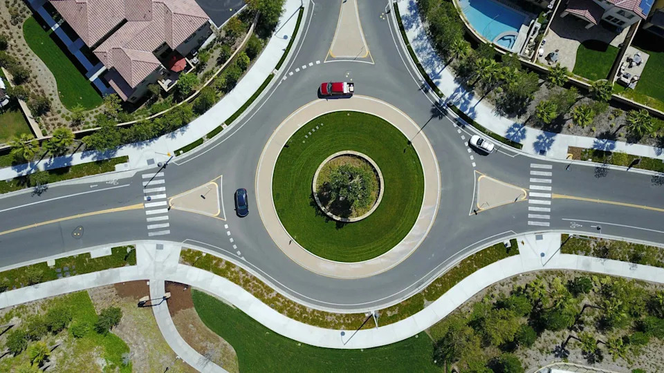 Ban Left Turns At Some Intersections To Save Lives, Cut Congestion And Reduce Fuel Use