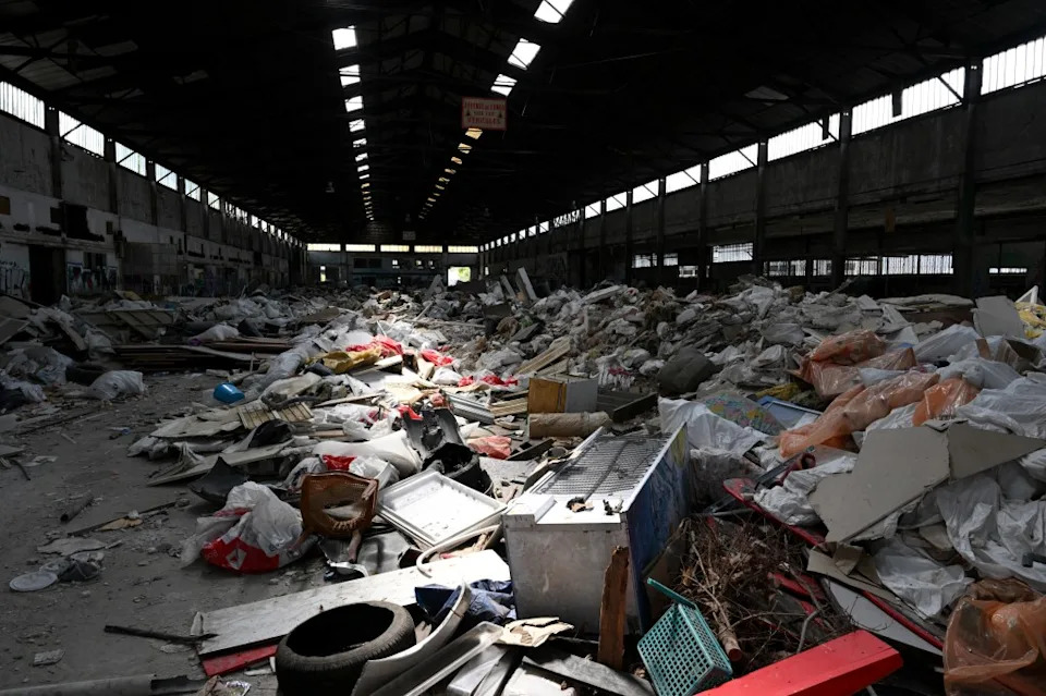 Rotting Meat at Boyle Heights Warehouse Sparks Fly Swarms and Myiasis Fears