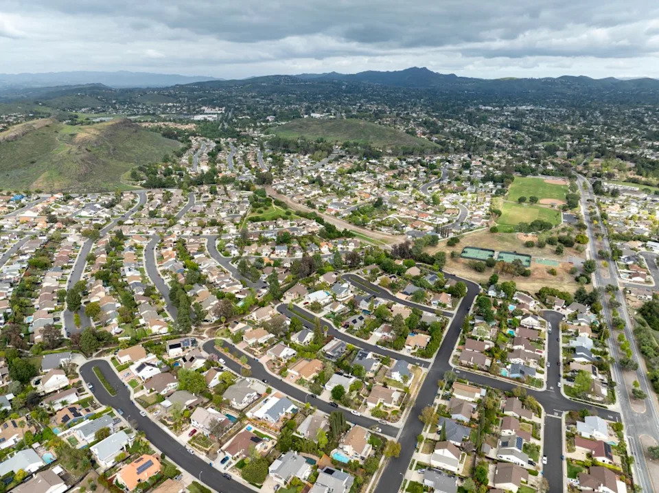California's Vehicle-Theft Divide: Oakland Tops National List While Irvine, Thousand Oaks Rank Among Safest
