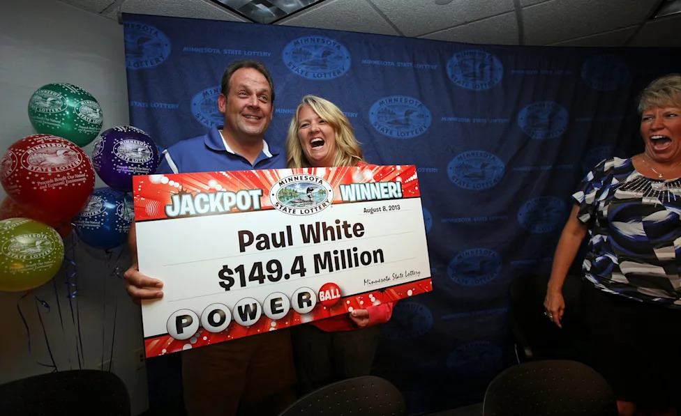 Powerball $600M: US and UK Players Face Off in First Transatlantic Drawing