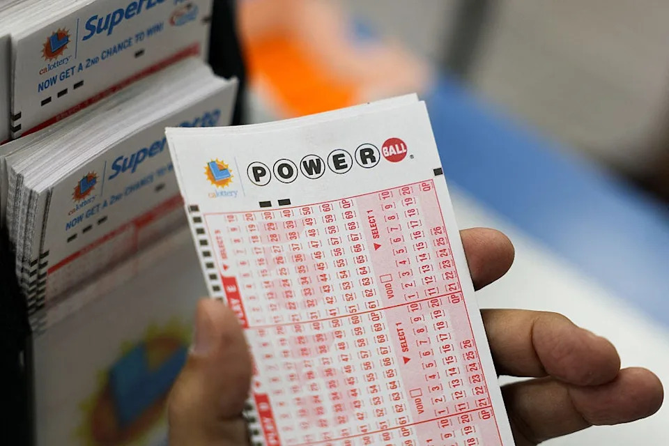Powerball $600M: US and UK Players Face Off in First Transatlantic Drawing